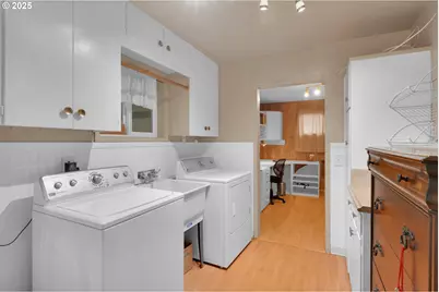 2617 Fulton St, Albany, OR 97322 - Photo 23