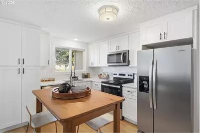 3870 SE Walnut St, Hillsboro, OR 97123 - Photo 9