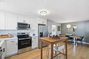 3870 SE Walnut St, Hillsboro, OR 97123 - Photo 7