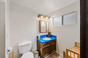 2031 Kincheloe Ln, Myrtle Point, OR 97458 - Photo 21