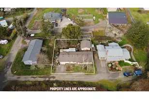 2031 Kincheloe Ln, Myrtle Point, OR 97458 - Photo 5