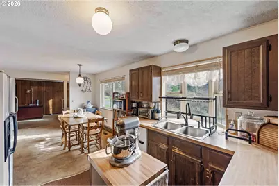 2031 Kincheloe Ln, Myrtle Point, OR 97458 - Photo 13