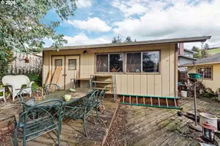 2031 Kincheloe Ln, Myrtle Point, OR 97458 - Photo 31