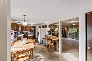 2031 Kincheloe Ln, Myrtle Point, OR 97458 - Photo 9