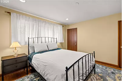 7929 SW 4th Ave, Portland, OR 97219 - Photo 15