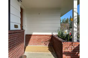 7929 SW 4th Ave, Portland, OR 97219 - Photo 3
