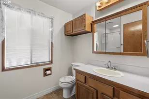 18989 NE Marine Dr, Portland, OR 97230 - Photo 17
