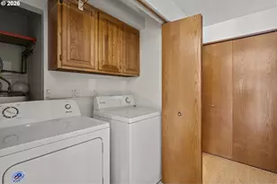 18989 NE Marine Dr, Portland, OR 97230 - Photo 19