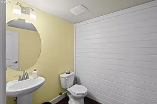 28432 SW Orleans Ave, Wilsonville, OR 97070 - Photo 17