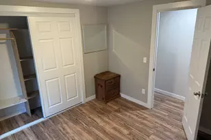 13045 SE Stark St, Portland, OR 97233 - Photo 9