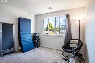 9809 N Exeter Ave, Portland, OR 97203 - Photo 23