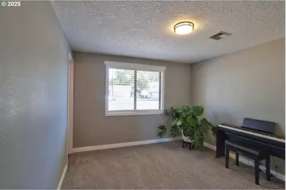 3631 Meadowview St SE, Albany, OR 97322 - Photo 23