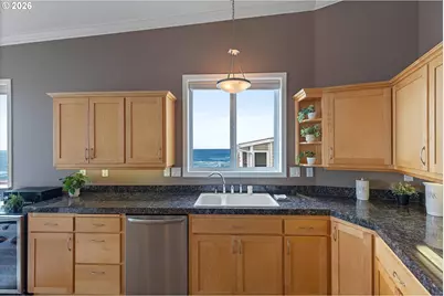 1113 N Hwy 101 #52, Depoe Bay, OR 97341 - Photo 19