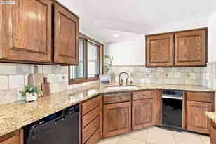 87188 Green Hill Rd, Eugene, OR 97402 - Photo 17