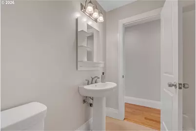 3762 N Melrose Dr, Portland, OR 97227 - Photo 13