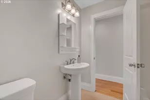 3762 N Melrose Dr, Portland, OR 97227 - Photo 13