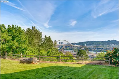 3762 N Melrose Dr, Portland, OR 97227 - Photo 31