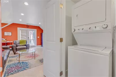3762 N Melrose Dr, Portland, OR 97227 - Photo 23