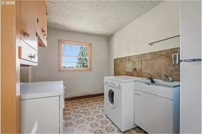 6434 SW Brugger St, Portland, OR 97219 - Photo 23