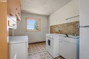 6434 SW Brugger St, Portland, OR 97219 - Photo 23