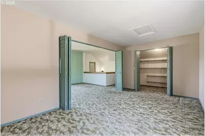 6434 SW Brugger St, Portland, OR 97219 - Photo 17