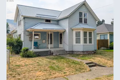 2104 1st St, La Grande, OR 97850 - Photo 1