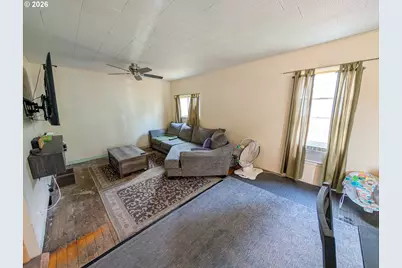 2104 1st St, La Grande, OR 97850 - Photo 7