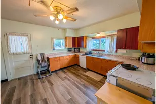 2104 1st St, La Grande, OR 97850 - Photo 3
