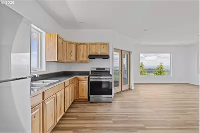 46345 Dement Creek Rd, Myrtle Point, OR 97458 - Photo 15