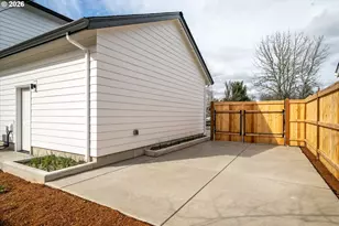870 W 25th Ave, Eugene, OR 97405 - Photo 33