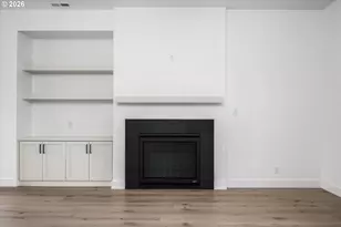 870 W 25th Ave, Eugene, OR 97405 - Photo 5