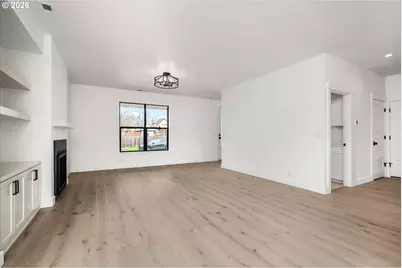 870 W 25th Ave, Eugene, OR 97405 - Photo 7