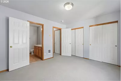 400 SE 2nd St, Troutdale, OR 97060 - Photo 15