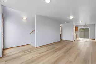 400 SE 2nd St, Troutdale, OR 97060 - Photo 5