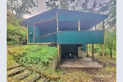 266 Woodruff Mountain Rd, Roseburg, OR 97471 - Photo 1