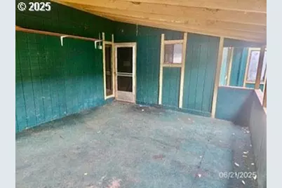 266 Woodruff Mountain Rd, Roseburg, OR 97471 - Photo 3