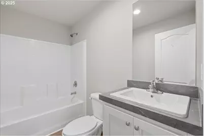 20815 Walnut St, Aurora, OR 97002 - Photo 27