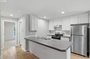 20815 Walnut St, Aurora, OR 97002 - Photo 9