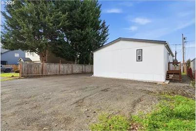 20815 Walnut St, Aurora, OR 97002 - Photo 31