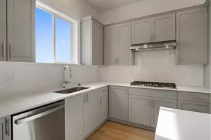 11882 SW Strobel Rd, Beaverton, OR 97007 - Photo 11