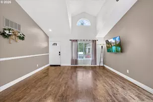 881 N 28th Ave, Cornelius, OR 97113 - Photo 7