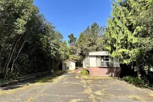 1600 Rhododendron Dr, Florence, OR 97439 - Photo 3