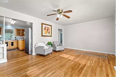 4533 SE 99th Ave, Portland, OR 97266 - Photo 7