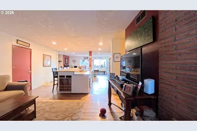 908 Browning Ave S, Salem, OR 97302 - Photo 5