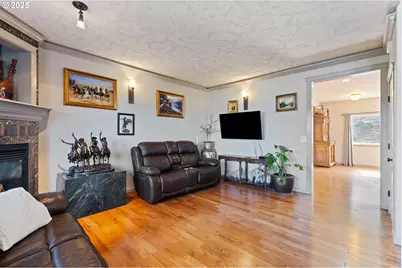 1548 NE Rocky Ridge Dr, Roseburg, OR 97470 - Photo 21