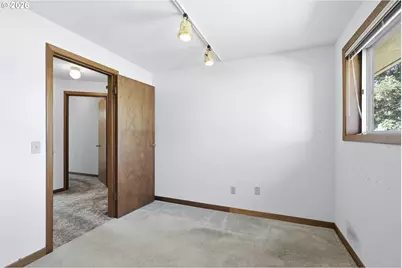 19389 Molalla Ave, Oregon City, OR 97045 - Photo 13