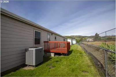 313 12th St #11, La Grande, OR 97850 - Photo 23