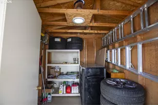 313 12th St, La Grande, OR 97850 - Photo 17