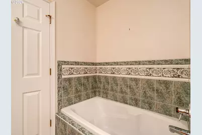 2083 NW Willamette Dr, McMinnville, OR 97128 - Photo 23