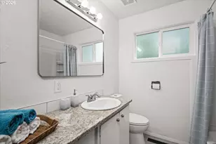 40064 McKenzie Hwy, Springfield, OR 97478 - Photo 23